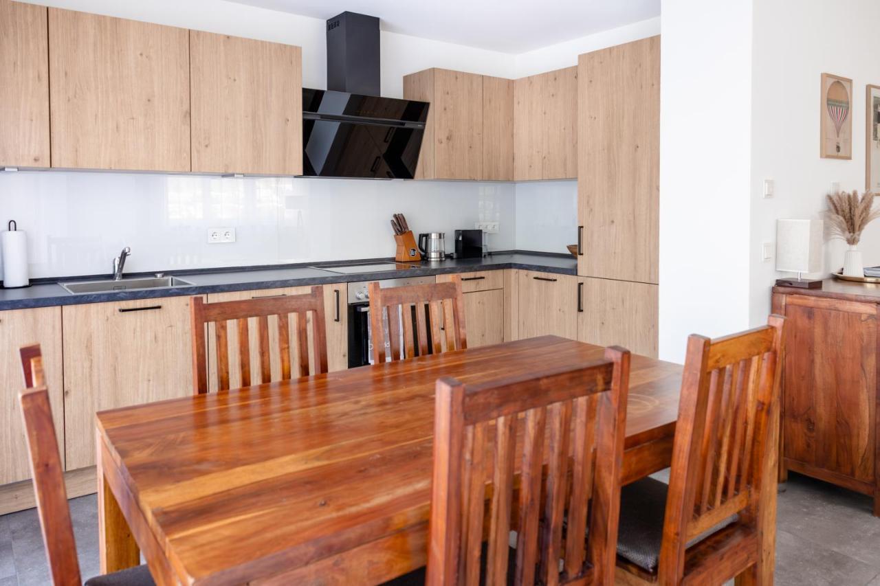 Ferienwohnung'Akazie' Mit Terrasse Auf Dem Bodanrueck Радолфцел ам Бодензее Екстериор снимка